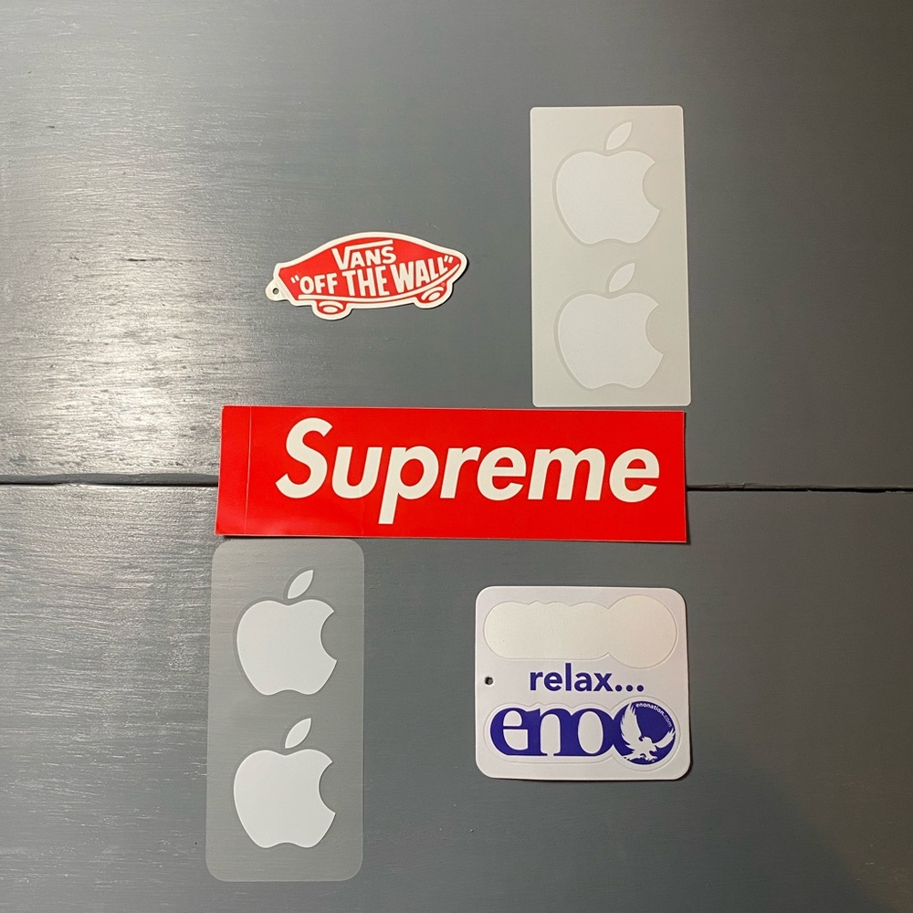 Sticker / Supreme sticker